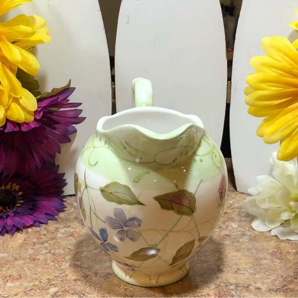 Vintage Hand Painted Creamer "Evelyn" Flowers & Berries By Tracy Porter - Picture 4 of 8